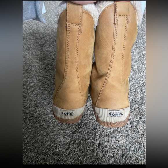 Sorel tall out n about boots - Picture 3 of 5